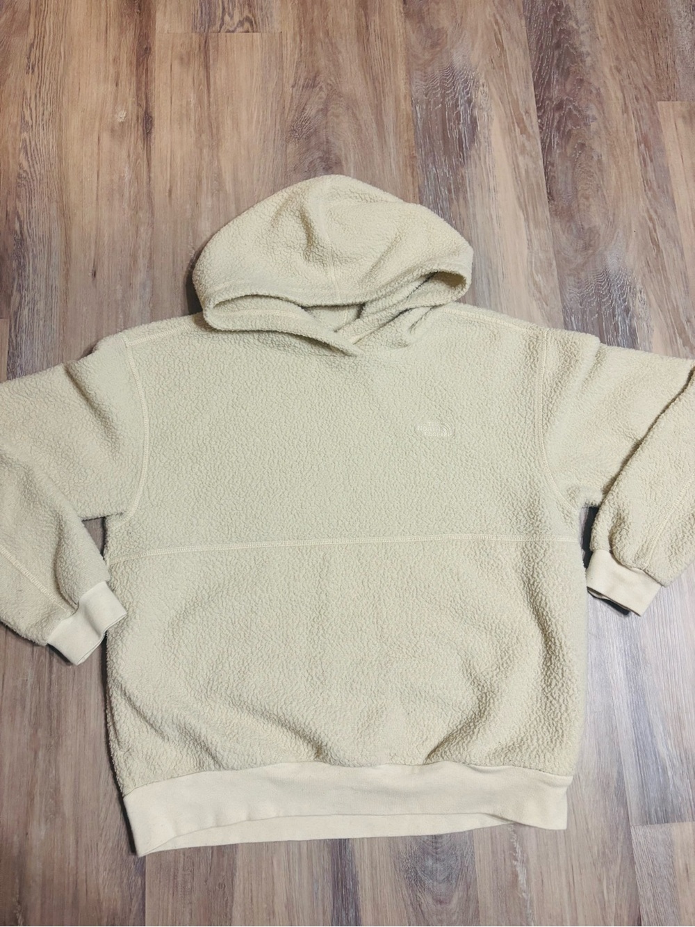 Women’s The North Face Cream Hooded Sherpa Size medium